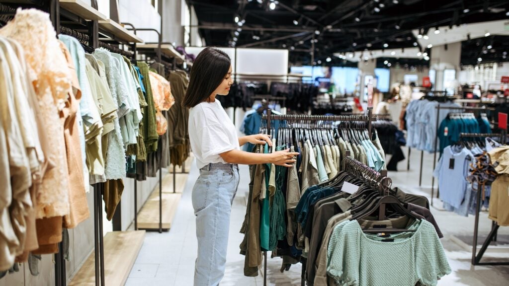 Frontline Retail Employment in Singapore: Key Insights for Employers