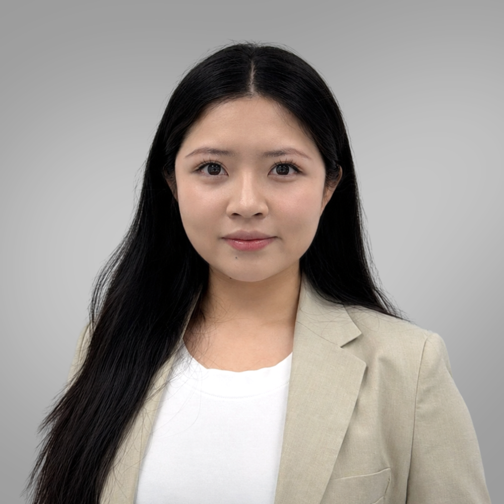 scarlett zhang headshot
